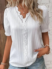 Bea | Detail-Trim Feminine Blouse