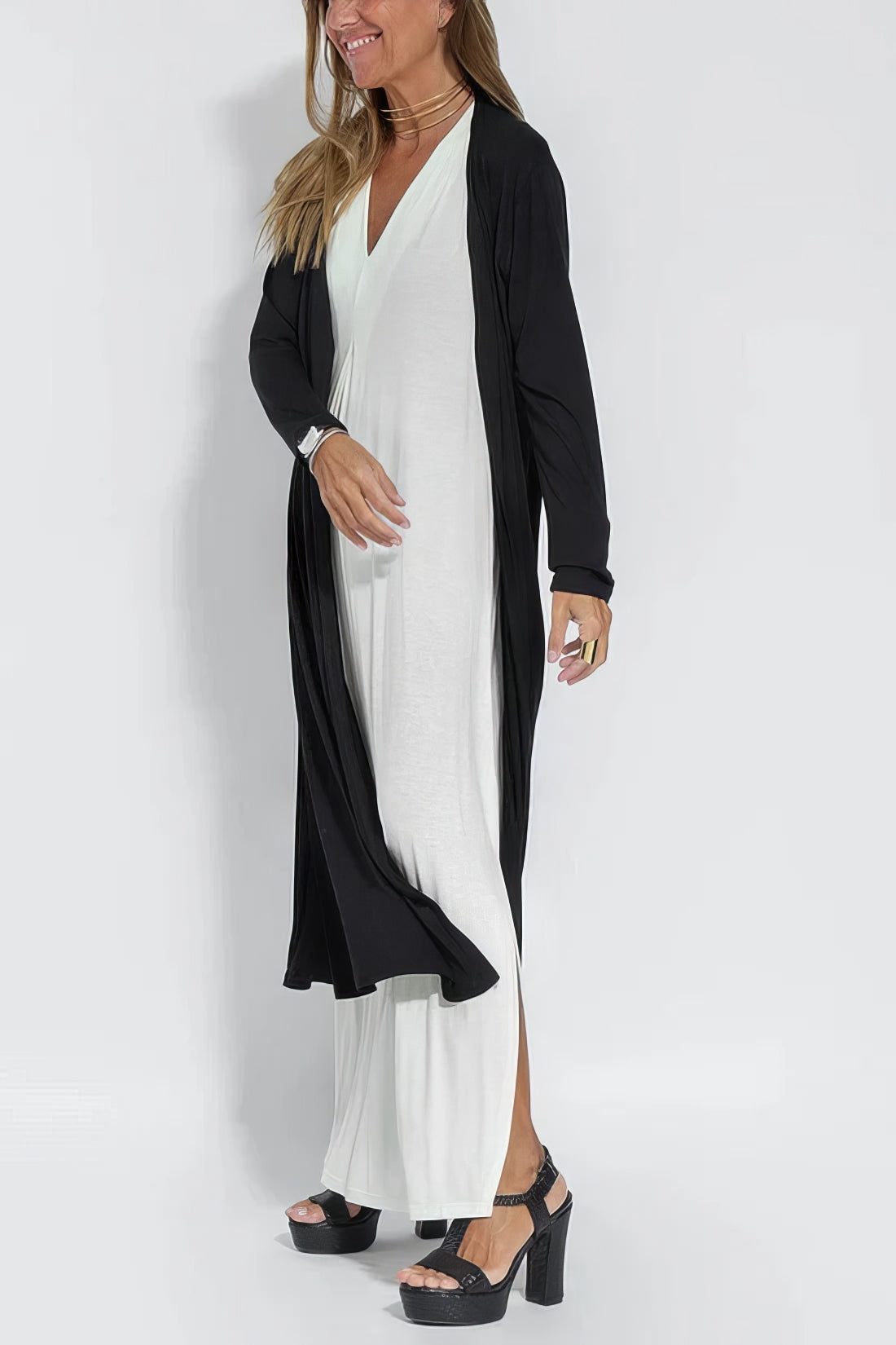 Judith | Sleeveless V-Neck Maxi Dress